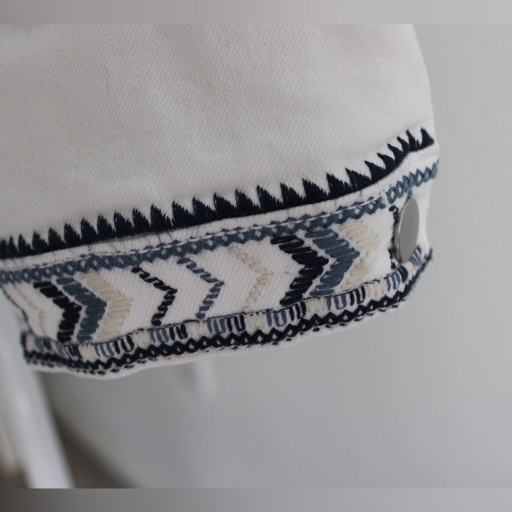 Driftwood jean jacket EUC - Picture 6 of 9